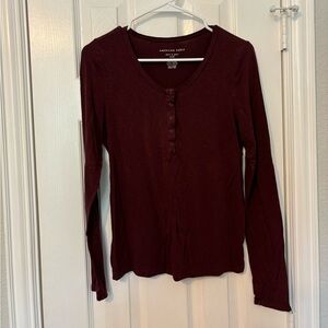 American Eagle maroon Henley long sleeve top Small